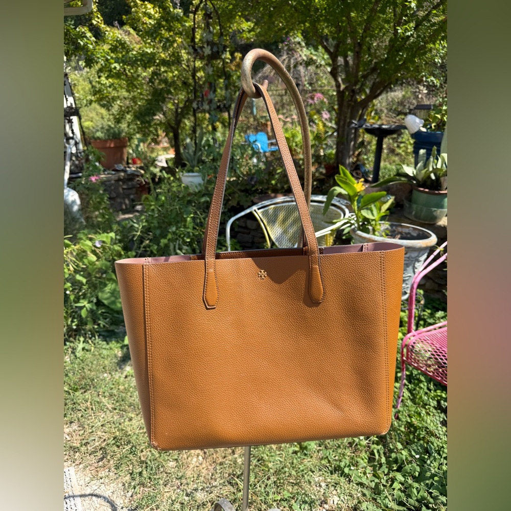 Tory Burch‎ Perry Tote Tan Pebbled Leather Brown Pink Interior Gold Logo Bag